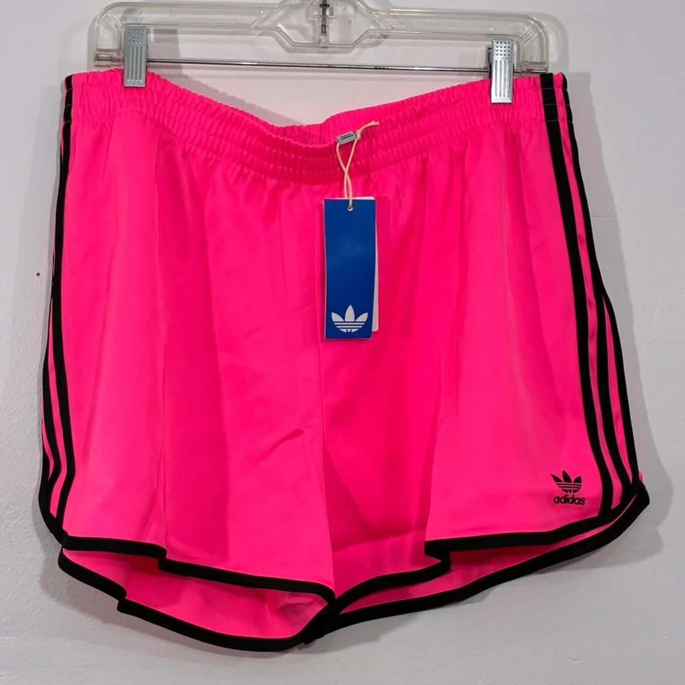 adidas Originals Women’s XL Sprinter Satin Shorts Pink 3 Stripe JW5062 Hot Pants - Picture 3 of 10